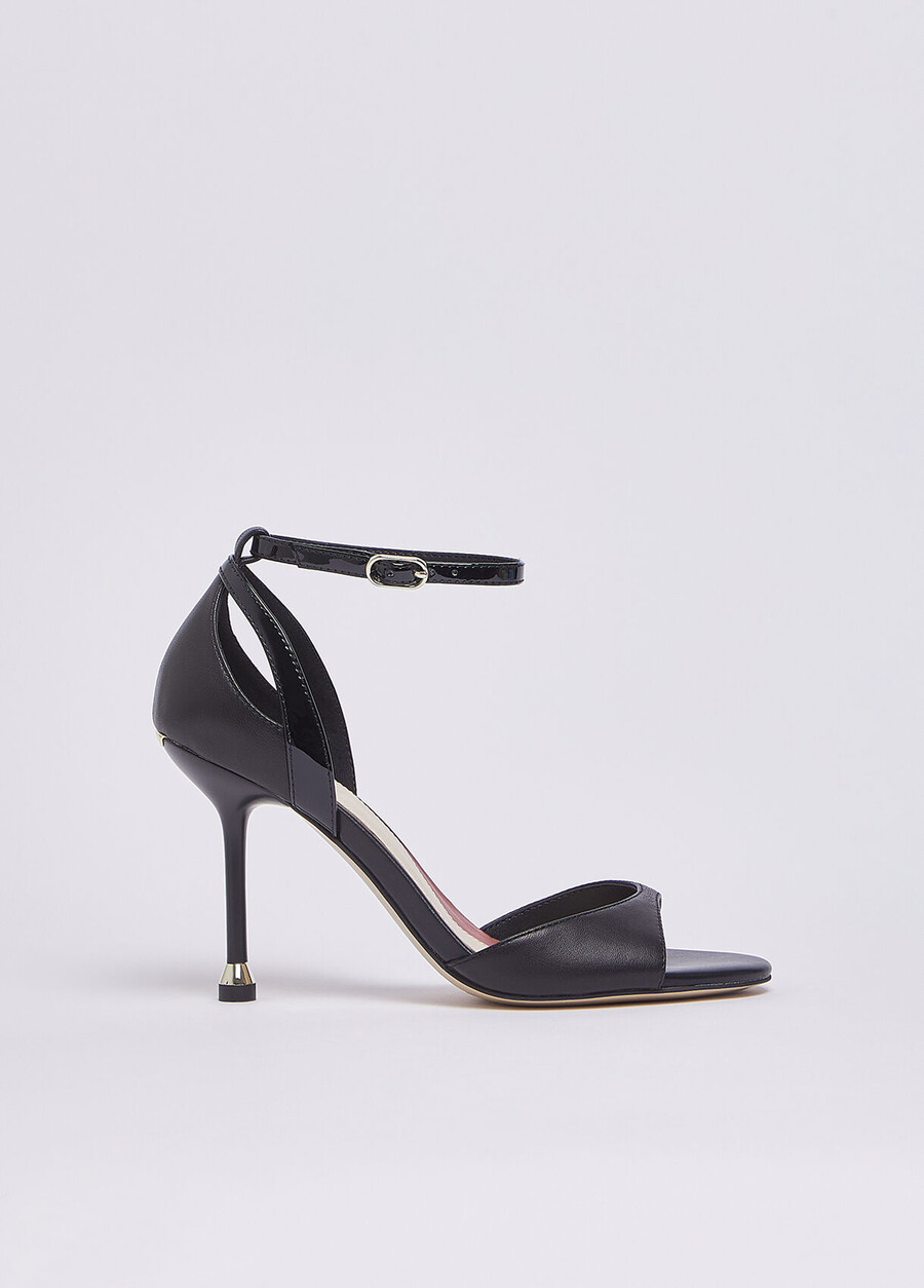 sandaler i nappaläder med klack