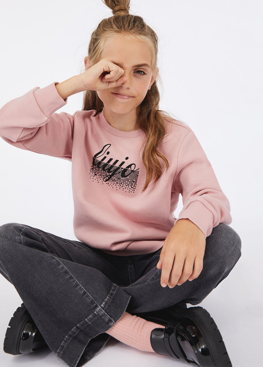 bomullströja med logotyp