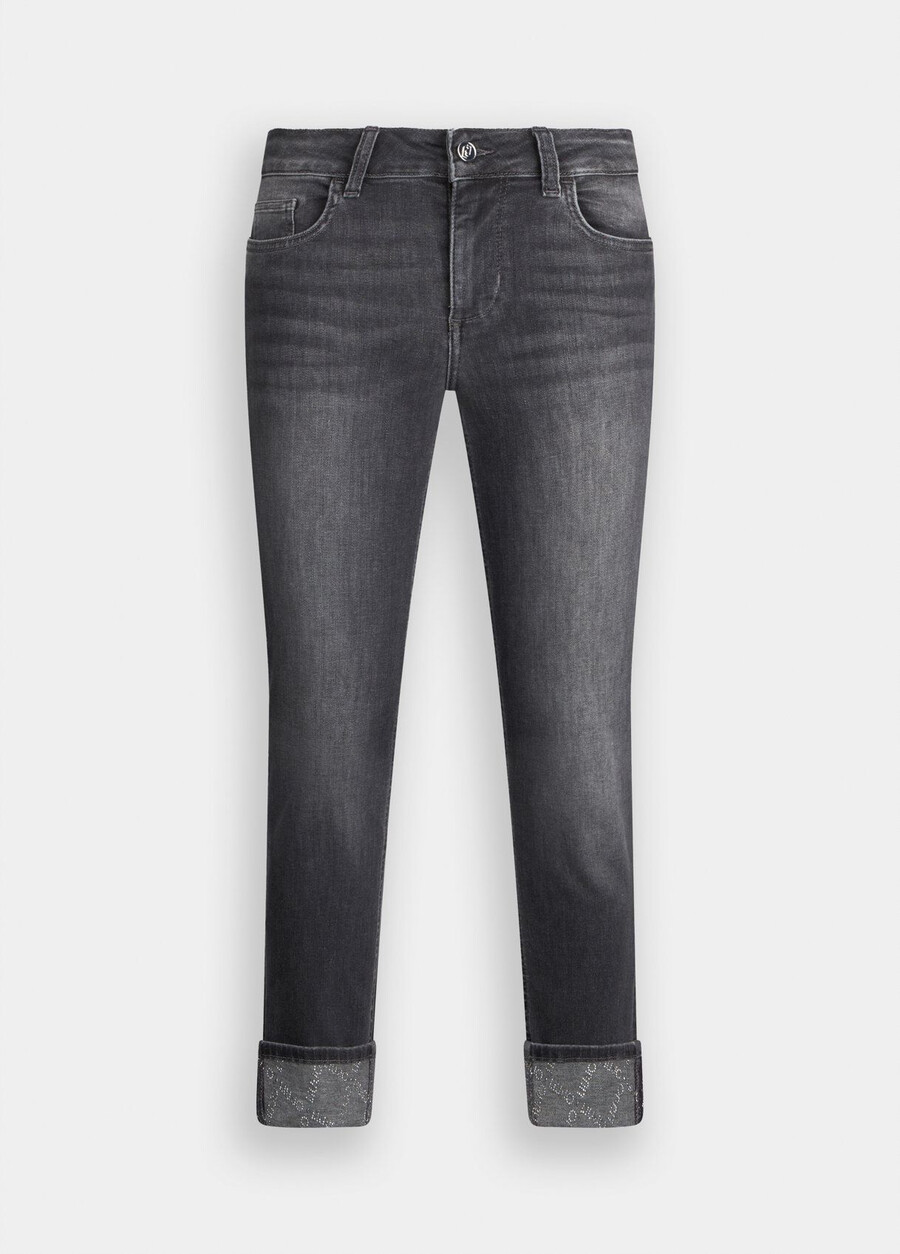 skinny jeans med uppvikningar