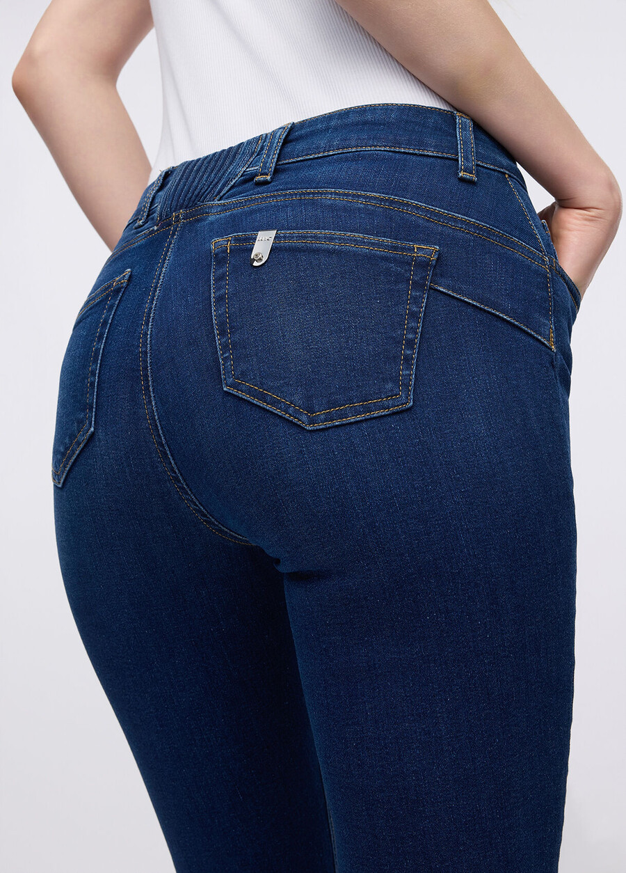 skinny jeans med uppvikningar