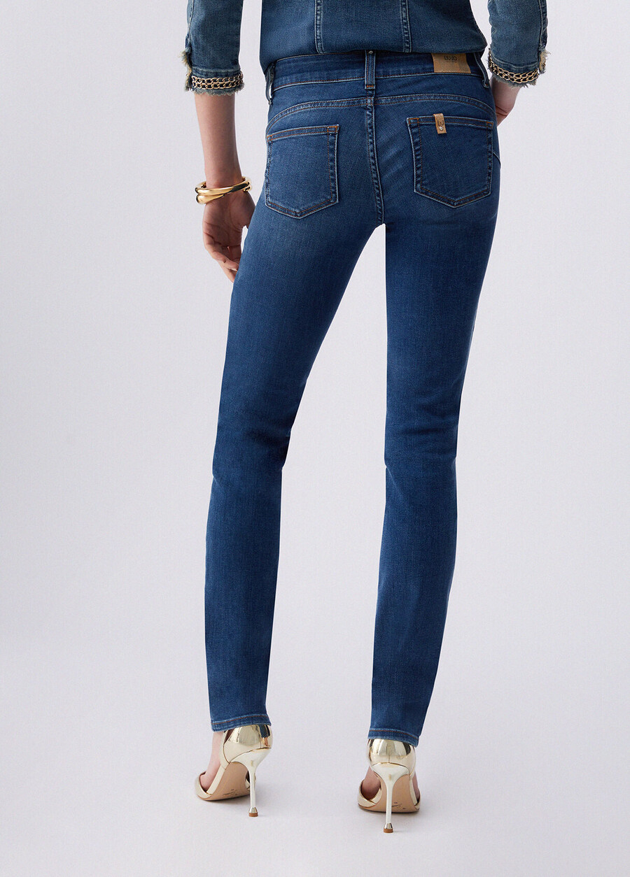 slim fit-jeans