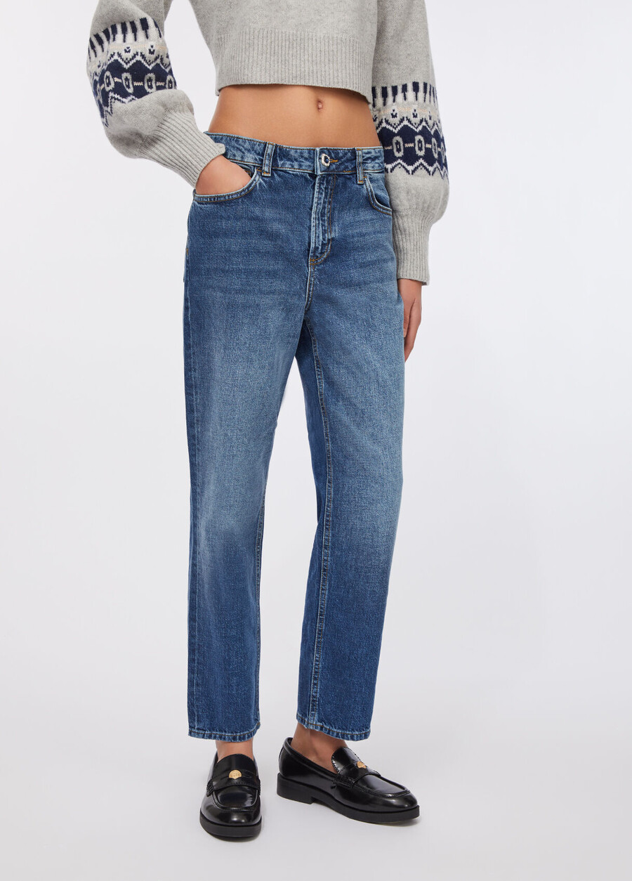 högmidjade raka jeans