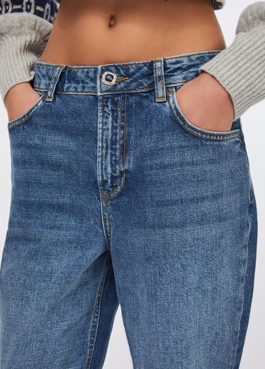 högmidjade raka jeans