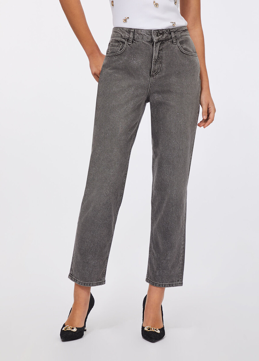 högmidjade raka jeans