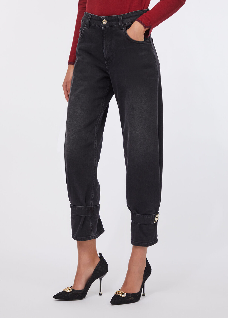 carrot-fit high rise jeans