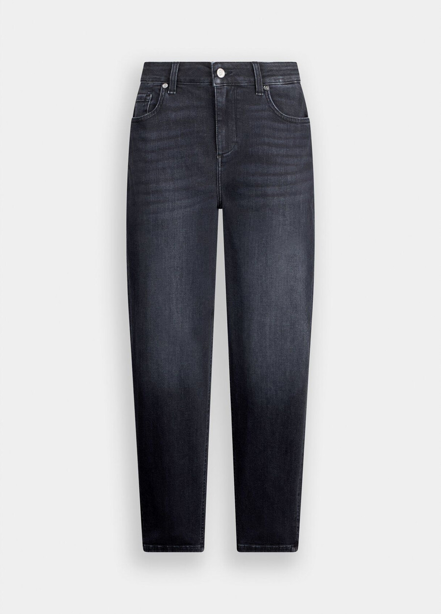 carrot fit jeans